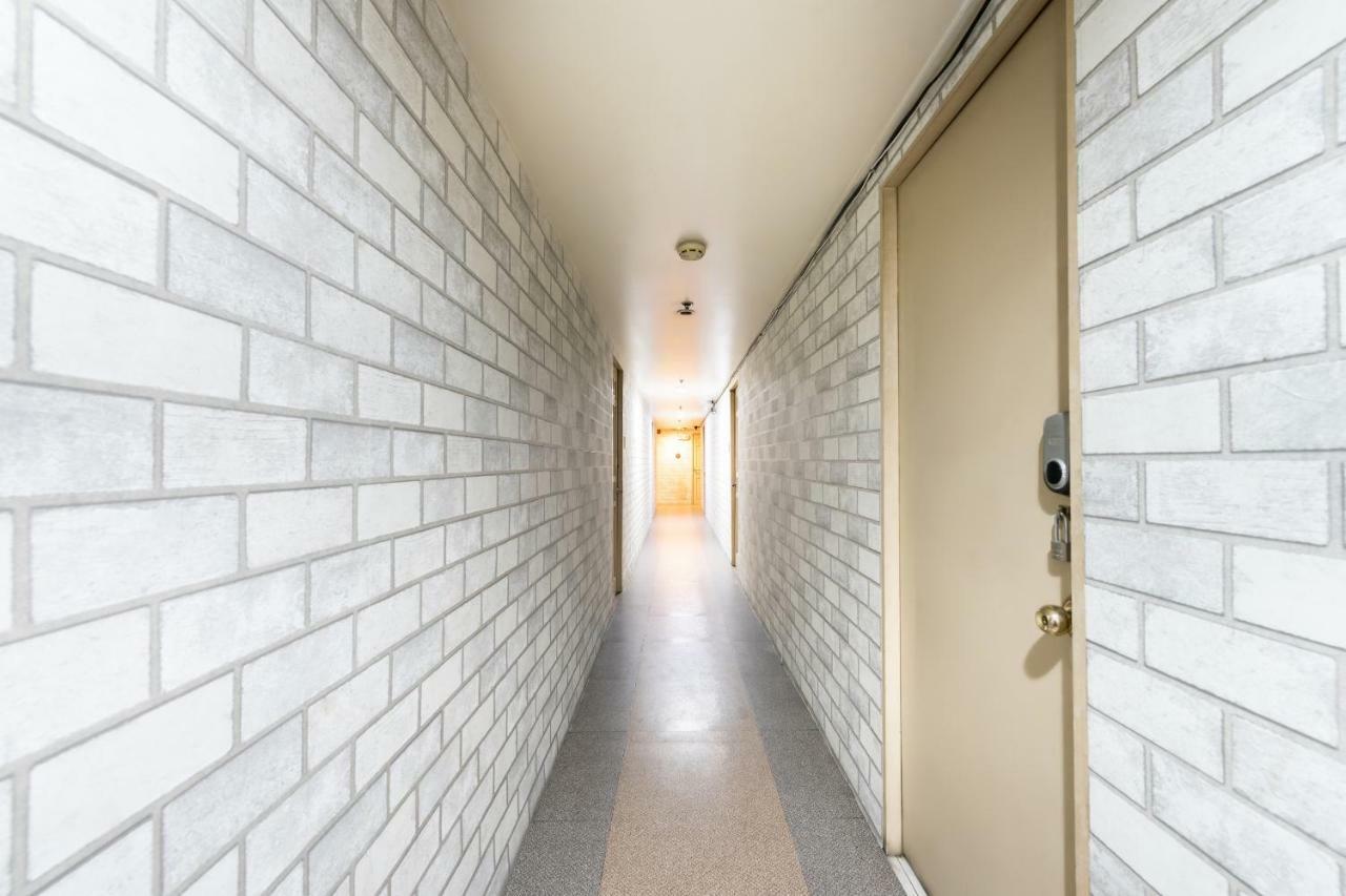 Oyo 191 Paradise Apartelle Hotel Manila Kültér fotó