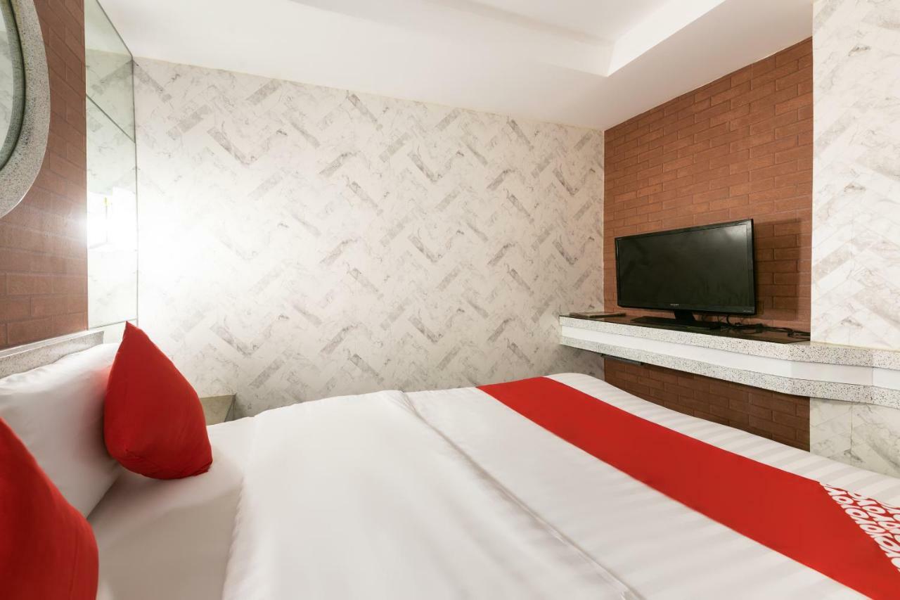 Oyo 191 Paradise Apartelle Hotel Manila Kültér fotó