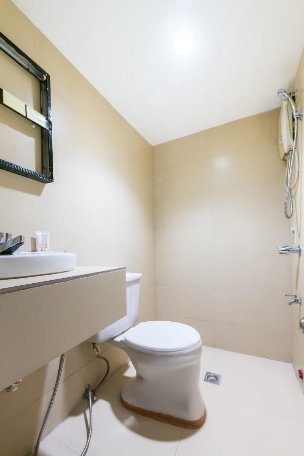 Oyo 191 Paradise Apartelle Hotel Manila Kültér fotó
