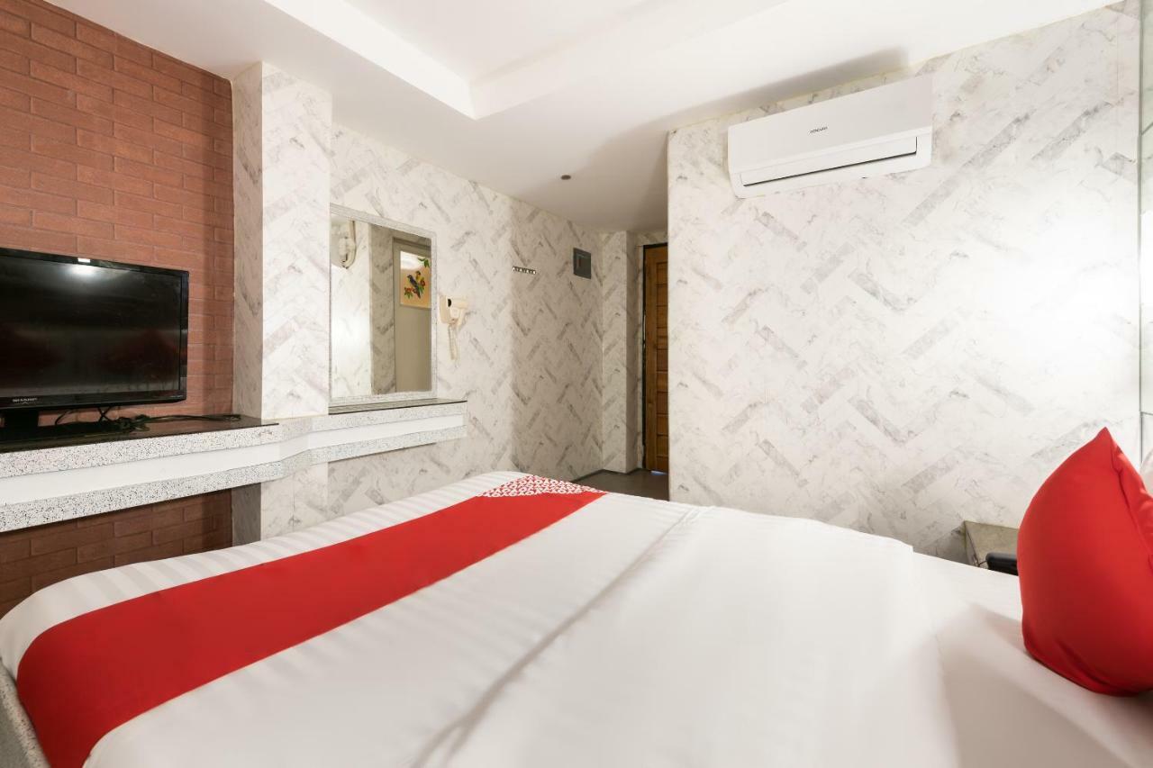 Oyo 191 Paradise Apartelle Hotel Manila Kültér fotó